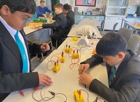 Science club squishy circuits for electrical engineering 01