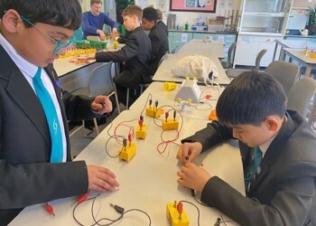 Science Club - Squishy circuits for Electrical Engineering