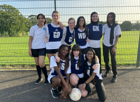 Year 10 netball girls 0910