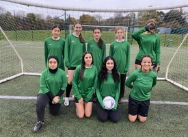 Year 1011 girls football 1611