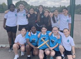 Year 7 girls rounders 0407