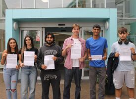 Group shot   mixed students (1)